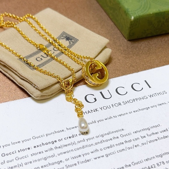 Gucci Gold Necklace with Pearl Drop
